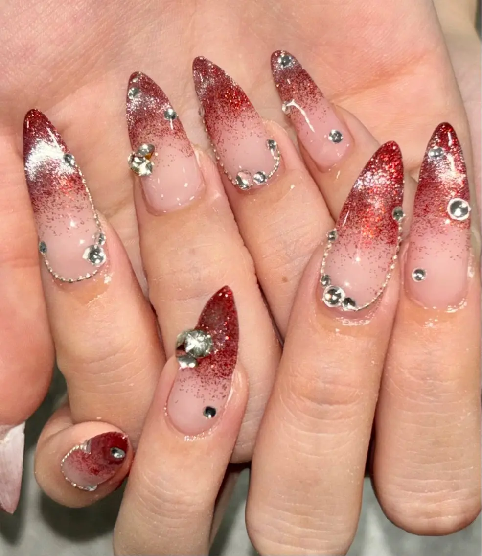 ネイル フラッシュネイル グラデーション キラキラネイル ロングネイル 持ち込み Natsumi 【protea】のネイルデザイン