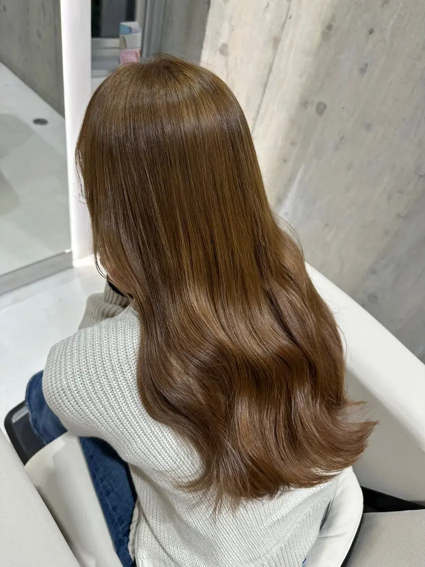 ロング カラー ベージュカラー ヘーゼル 顔周りカット レイヤーカット ヘアカラー レイヤー/艶カラー/ 前橋/渋川竜希のヘアスタイル