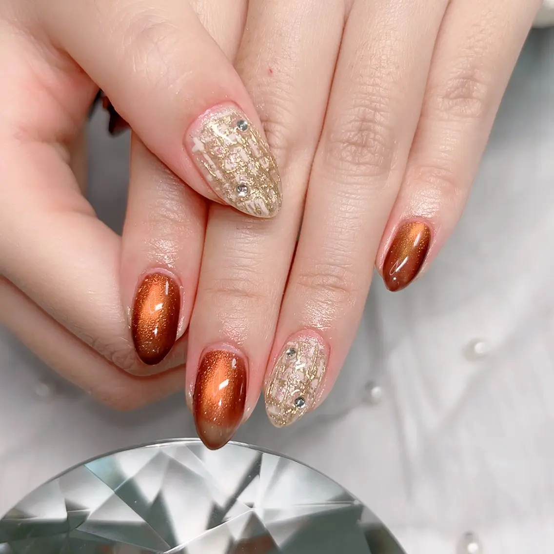 ネイル オーロラネイル ミラーネイル オフィスネイル ワンカラーネイル シンプルネイル ハンドネイル Cute Tips nailのネイルデザイン