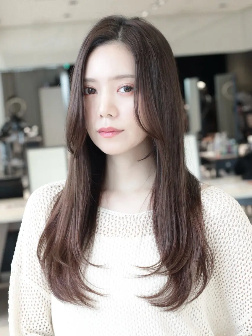 ロング カラー レイヤーカット ローレイヤー カット ヘアカラー トリートメント レイヤー/顔周り /透明感🩶高橋大のヘアスタイル