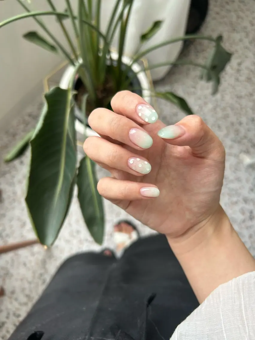 ネイル ハンドネイル 小松 千冬のネイルデザイン