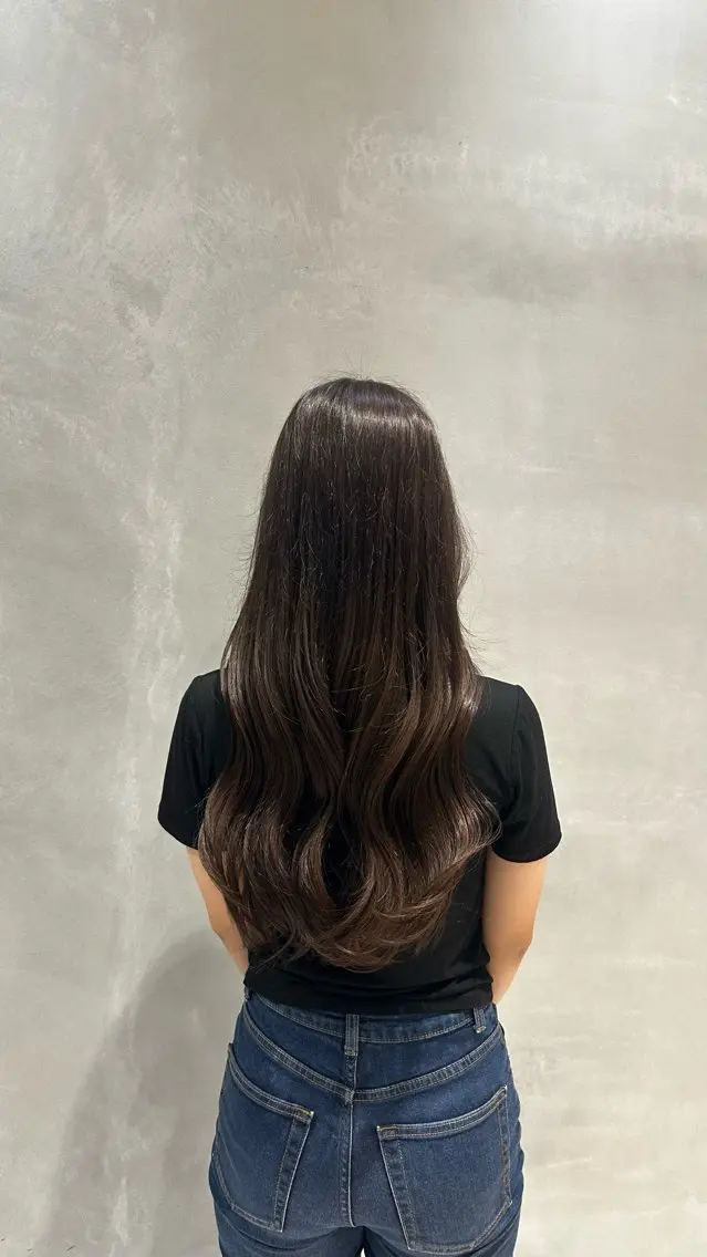 カラー 後藤こころ DIVA DIVOのヘアスタイル