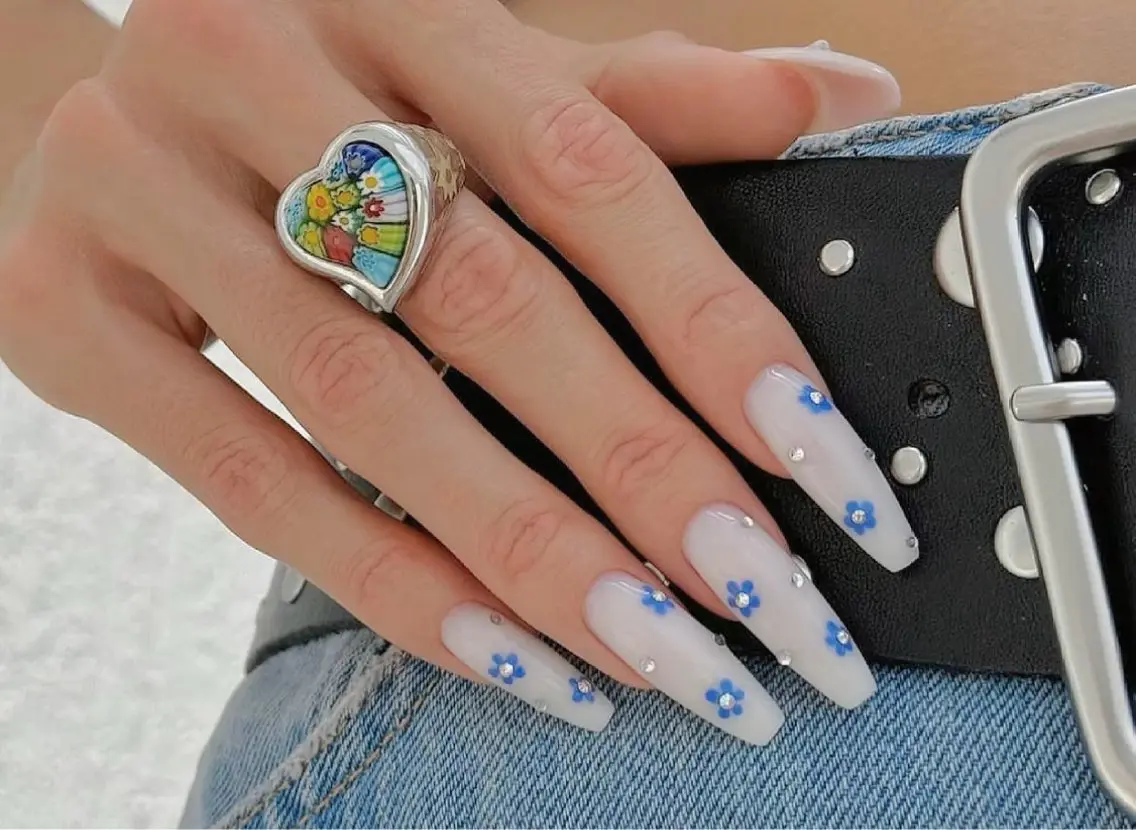 ネイル アートネイル オーロラネイル チークネイル フレンチネイル ガラスフレンチ 🎀🎀YooLi Nail Salonのネイルデザイン