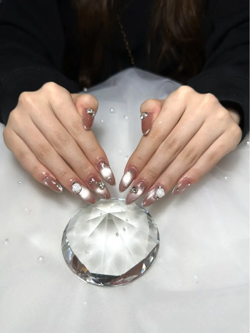 ネイル 韓国ネイル ロングネイル マグネットネイル ネイルチップ ハンドネイル pikarin nailsのネイルデザイン