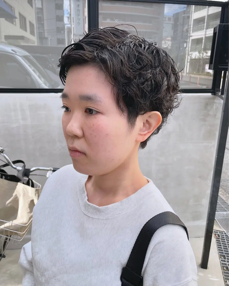 ショート パーマ すみとも るなのヘアスタイル