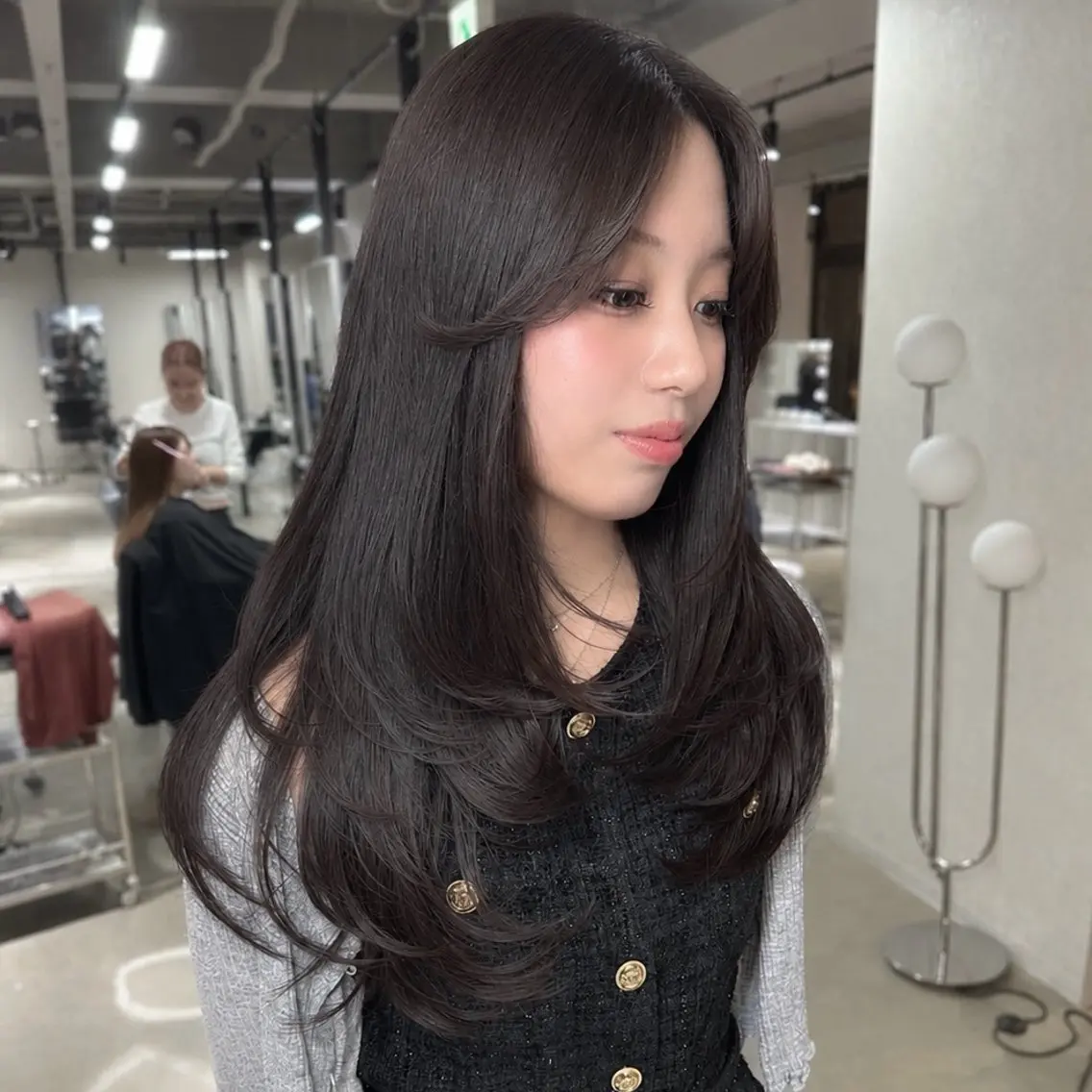 ロング くびれヘア 顔まわりレイヤー 顔周りカット 韓国風ヘア くびれレイヤー カット ヘアカラー 韓国レイヤー🇰🇷 艶髪💎renのヘアスタイル