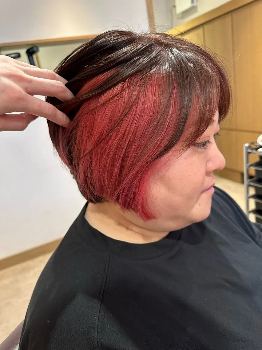 ショート カラー ブリーチ カット ヘアカラー トリートメント 津田 幹太のヘアスタイル