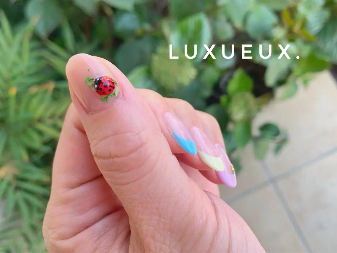 ネイル LUXUEUX春日店 (ルクソー)のネイルデザイン