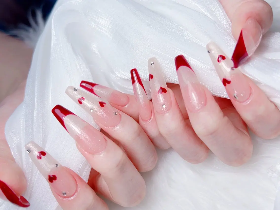 ネイル M🌷nail 長さだし専門店のネイルデザイン