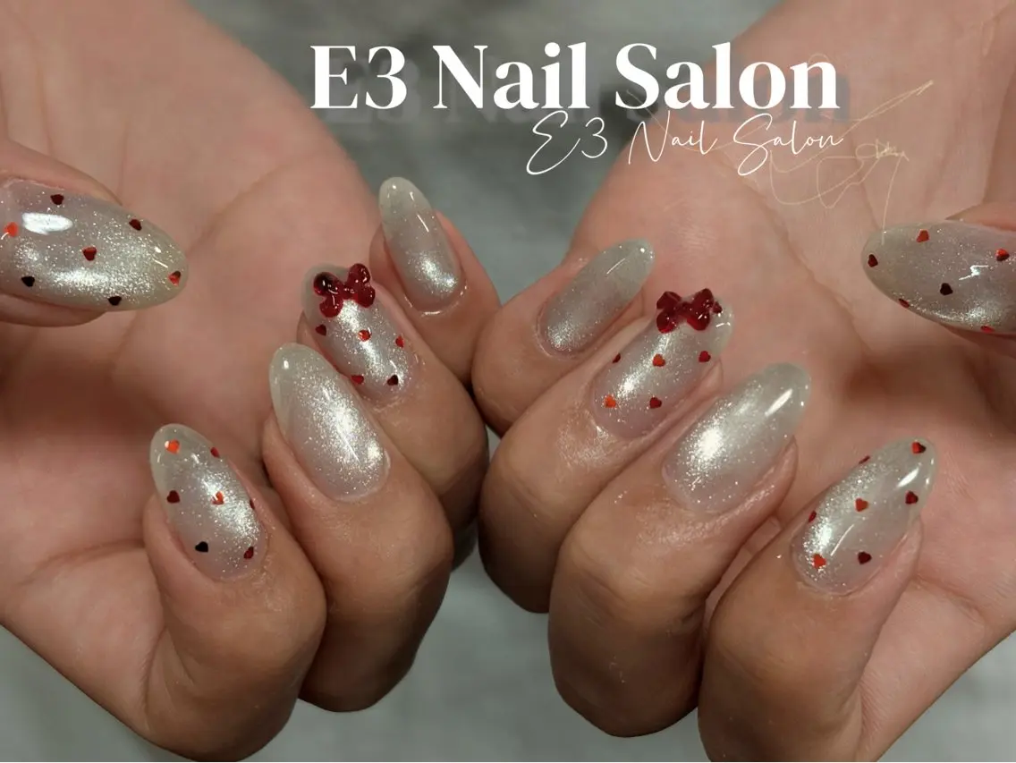 ネイル 桜ネイル フレンチネイル ジェルネイル ガラスフレンチ グラデーション ハンドネイル E3 Nail Salonのネイルデザイン