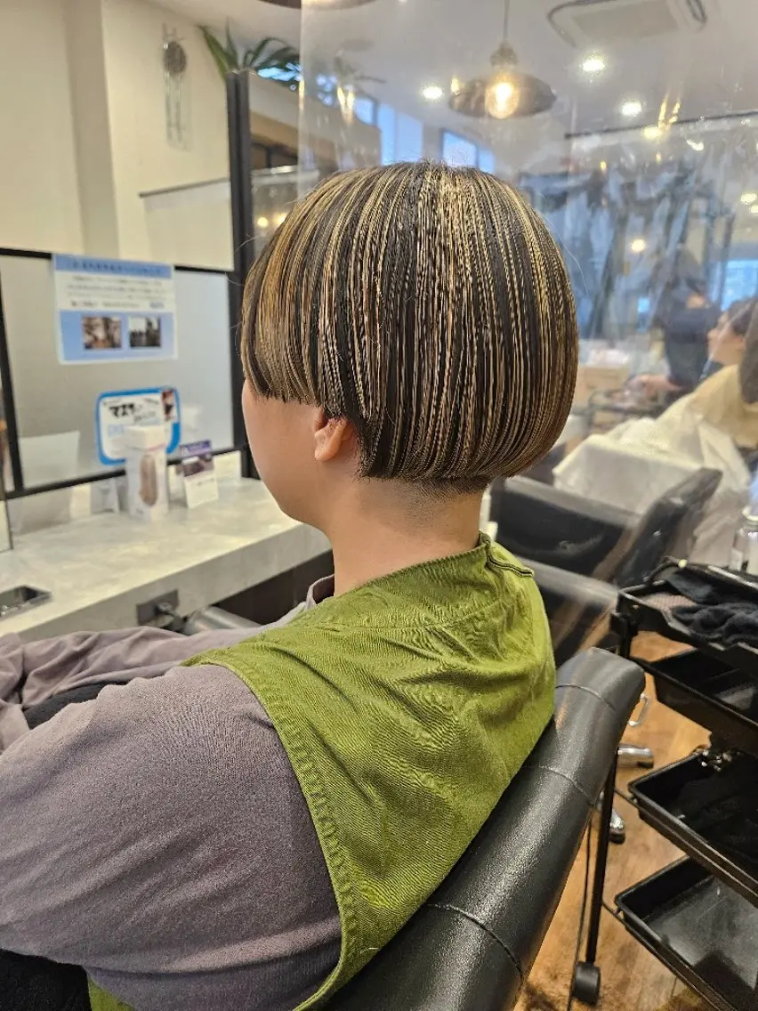 ショート カラー ヘアカラー 関口 友菜のヘアスタイル