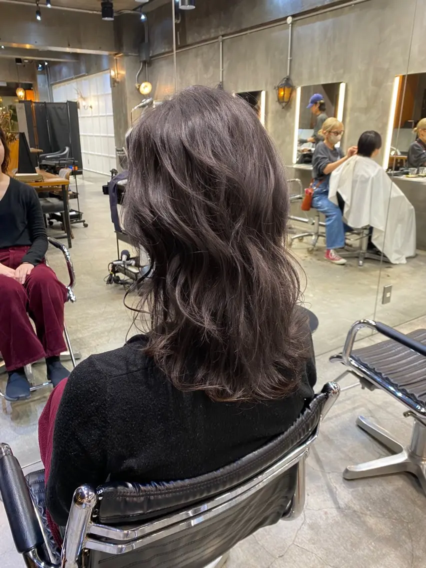 カラー アッシュ アッシュブラウン ブラウンカラー カット ヘアカラー 透明感カラー🌿 グレージュ🐺陽介のヘアスタイル
