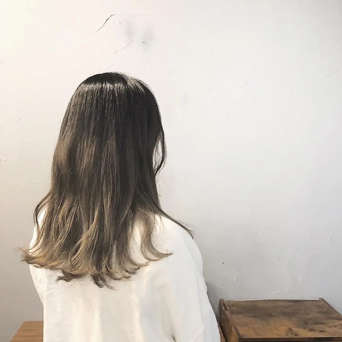 セミロング カラー ブリーチ ケアブリーチ 透明感カラー グラデーションカラー グレージュ 山口 浩之のヘアスタイル