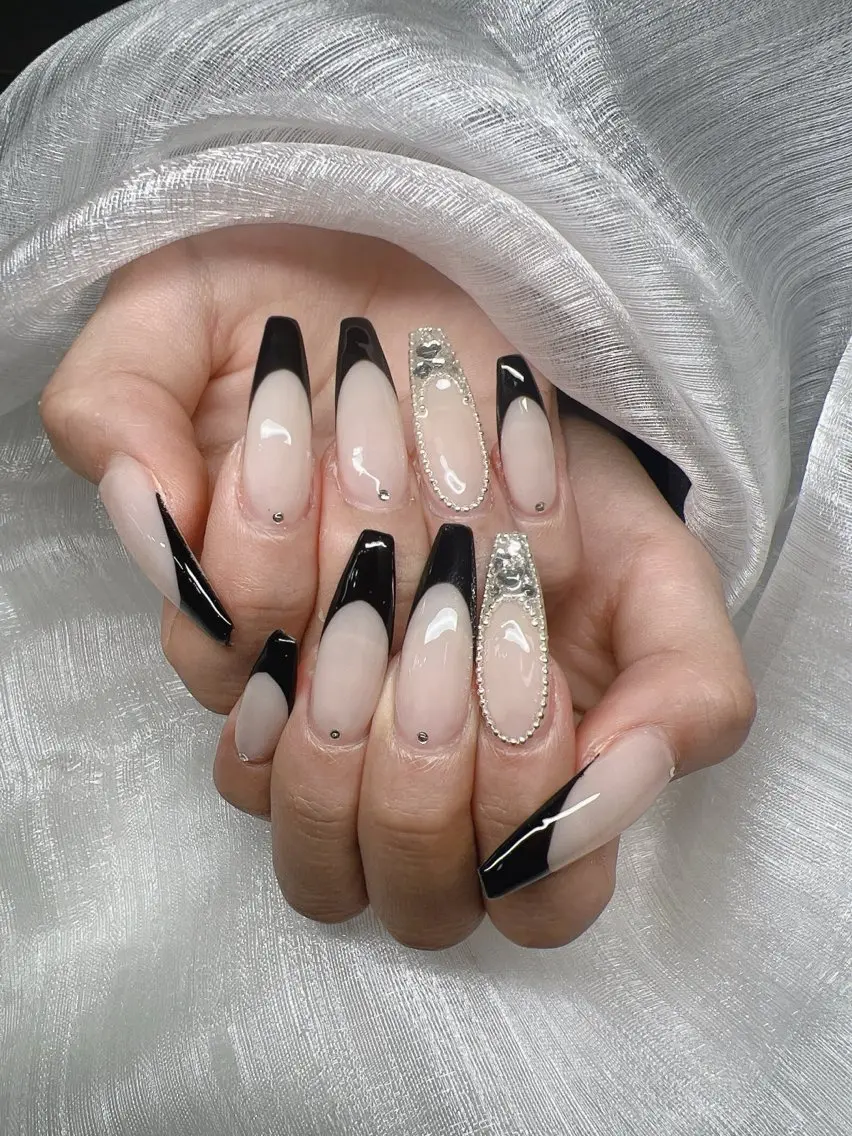 ネイル 長さ出し グラデーション 卒業式 キラキラネイル マグネットネイル ハンドネイル Lee Nails チップ長さだし専門店のネイルデザイン