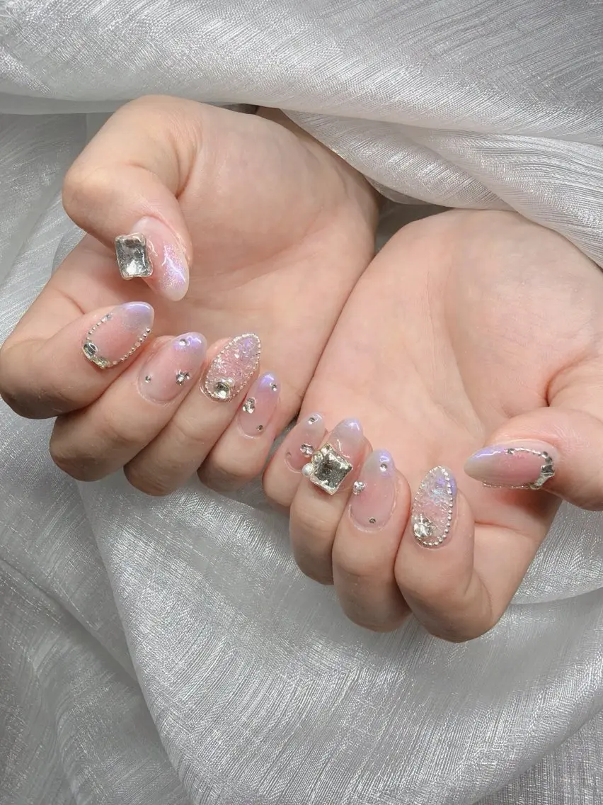 ネイル 長さ出し グラデーション 卒業式 キラキラネイル マグネットネイル ハンドネイル Lee Nailsのネイルデザイン