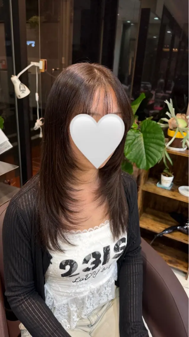 ロング 顔まわりレイヤー レイヤーカット 石渡 瑠菜のヘアスタイル