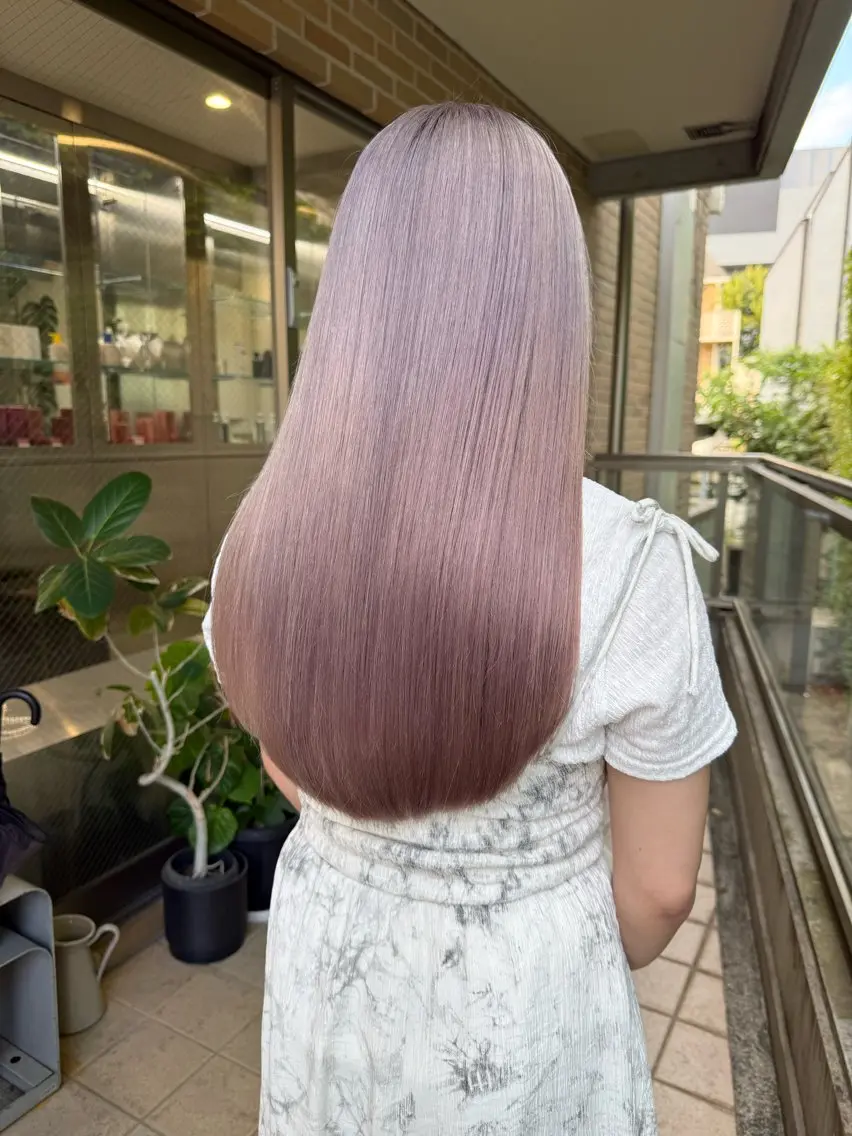 ロング カラー ベージュカラー ホワイトベージュ カット ヘアカラー 原宿ブリーチカラー /三村克彦のヘアスタイル