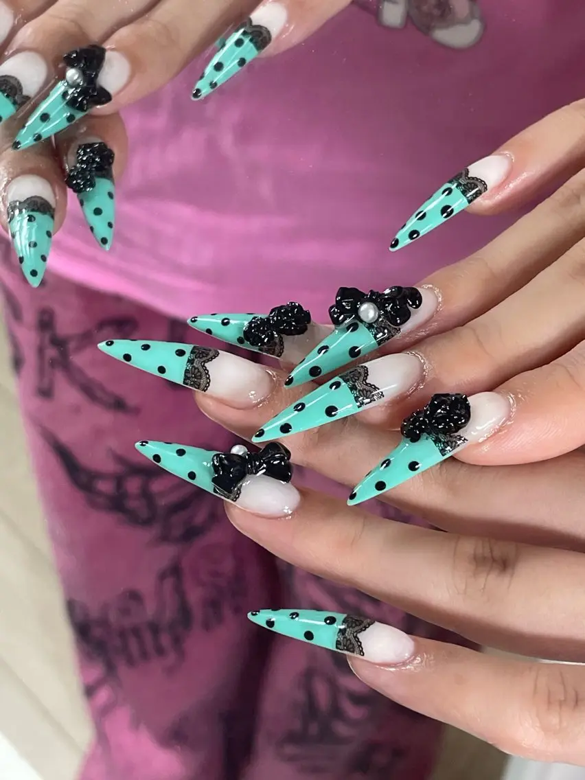 ネイル フレンチネイル ジェルネイル 韓国ネイル マグネットネイル ニュアンスネイル ハンドネイル Sully Nail  Labのネイルデザイン