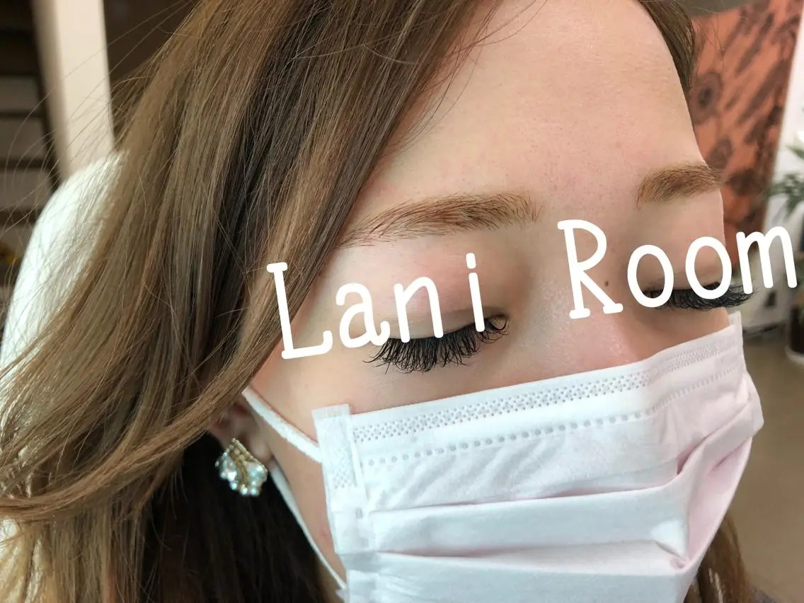 Lani Roomのネイルデザイン