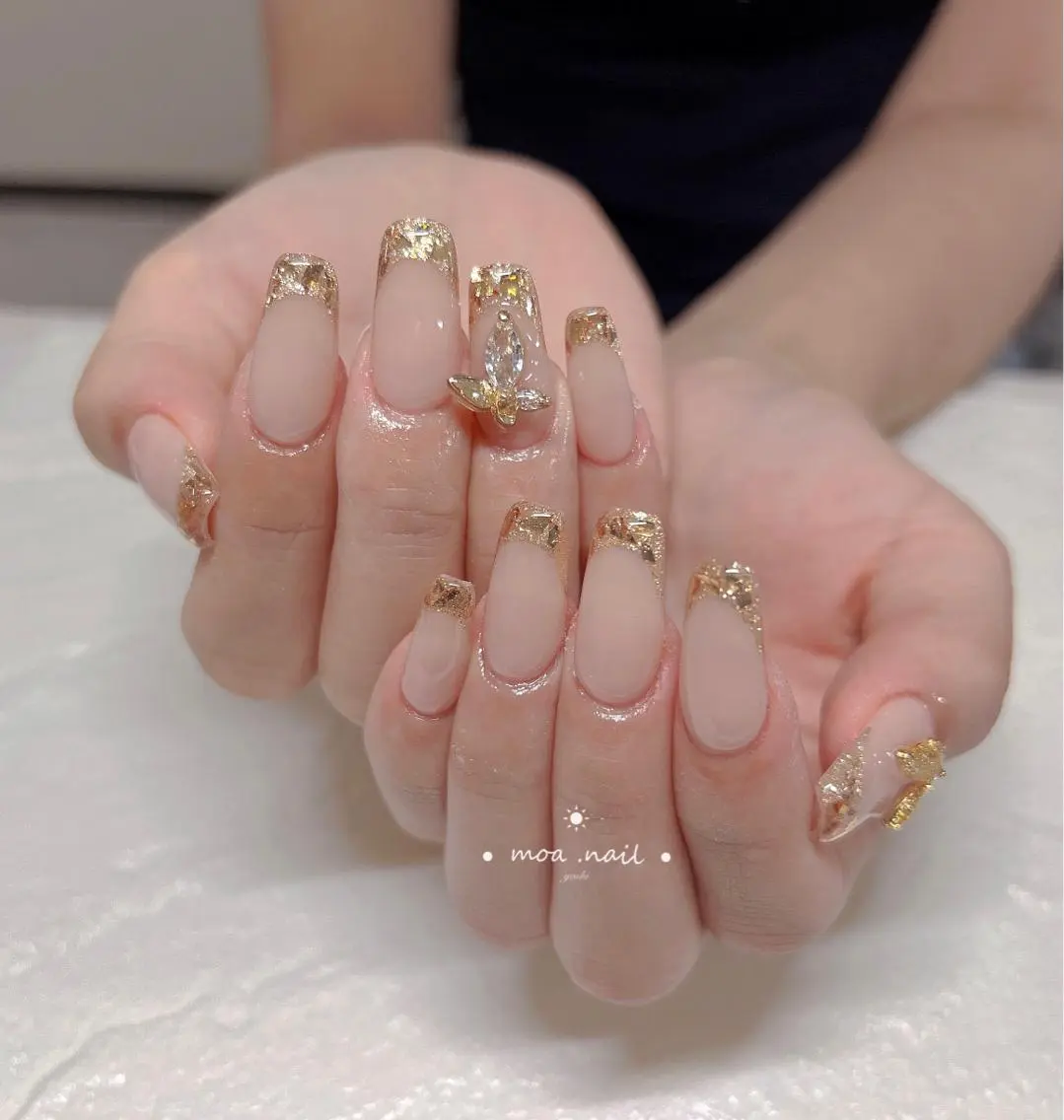ネイル MoaNail🫶 Yoshiのネイルデザイン
