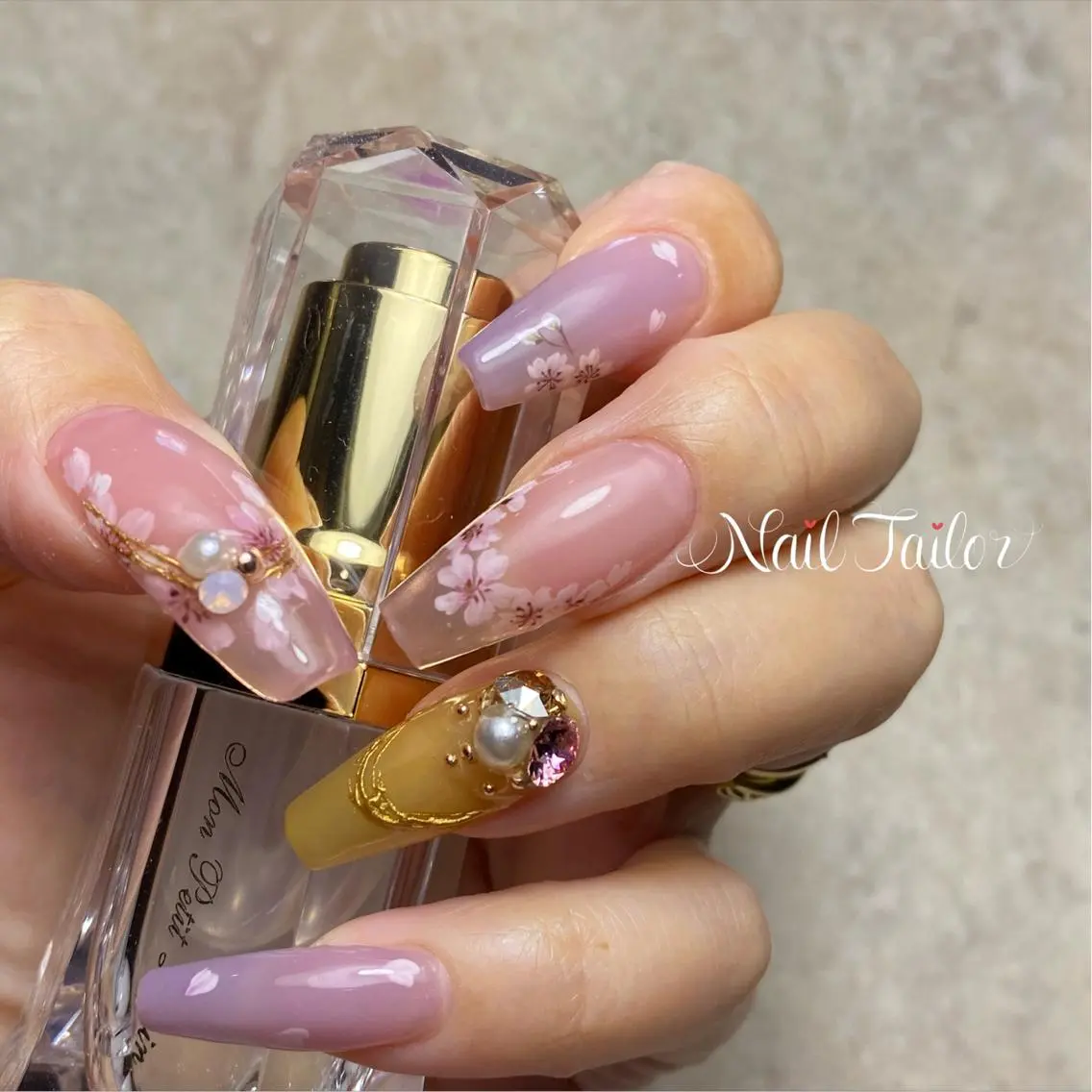 ネイル アートネイル 桜ネイル クリアネイル 長さ出し ジェルネイル ハンドネイル NailTailor ネイルテイラーのネイルデザイン