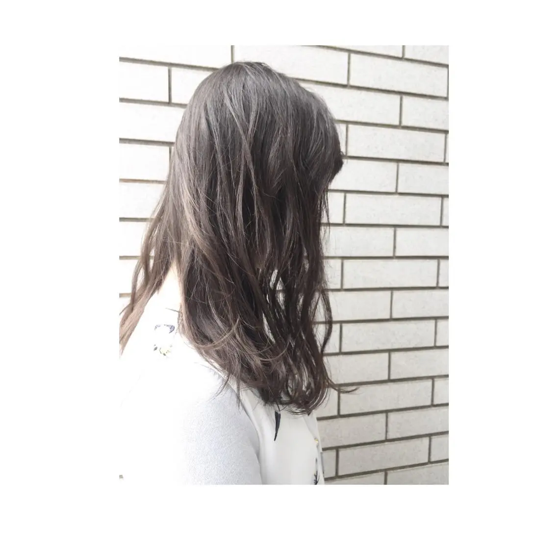 セミロング カラー 透明感カラー グレージュ ハイライトカラー ハイライト ✂️小顔カット✂️ 山本有紀のヘアスタイル