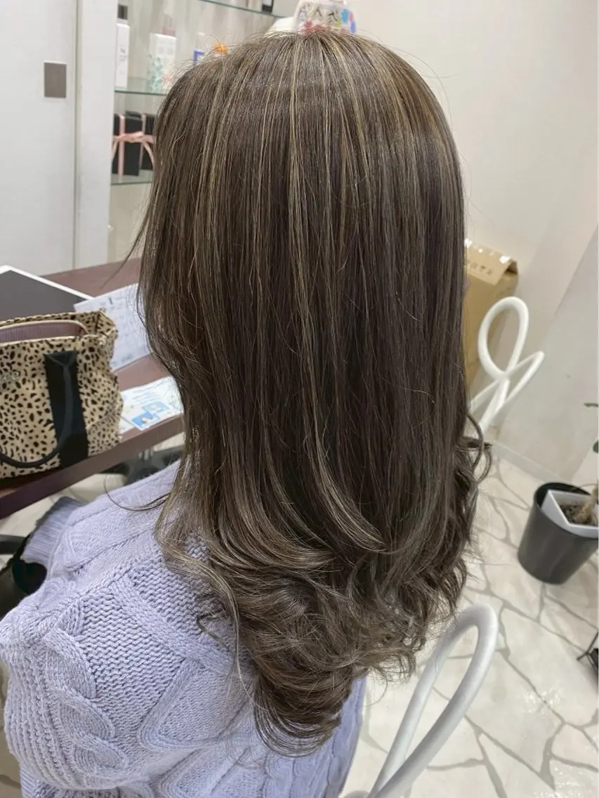 カラー カット ヘアカラー トリートメント 三宅 隼生のヘアスタイル