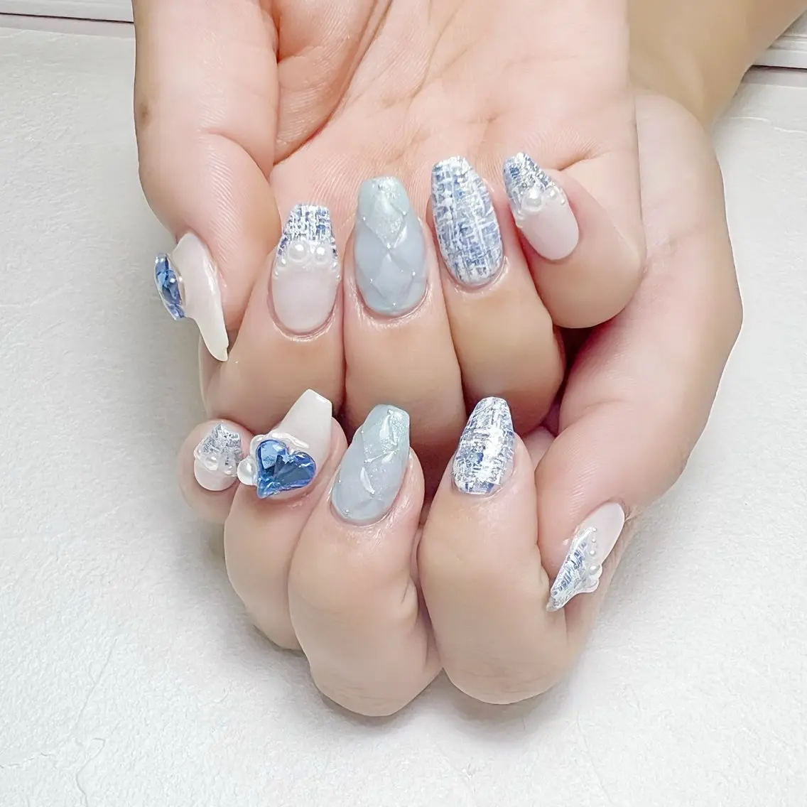 ネイル ブルー ガーリー キラキラネイル 韓国ネイル ツイードネイル rouse nail RISATOのネイルデザイン