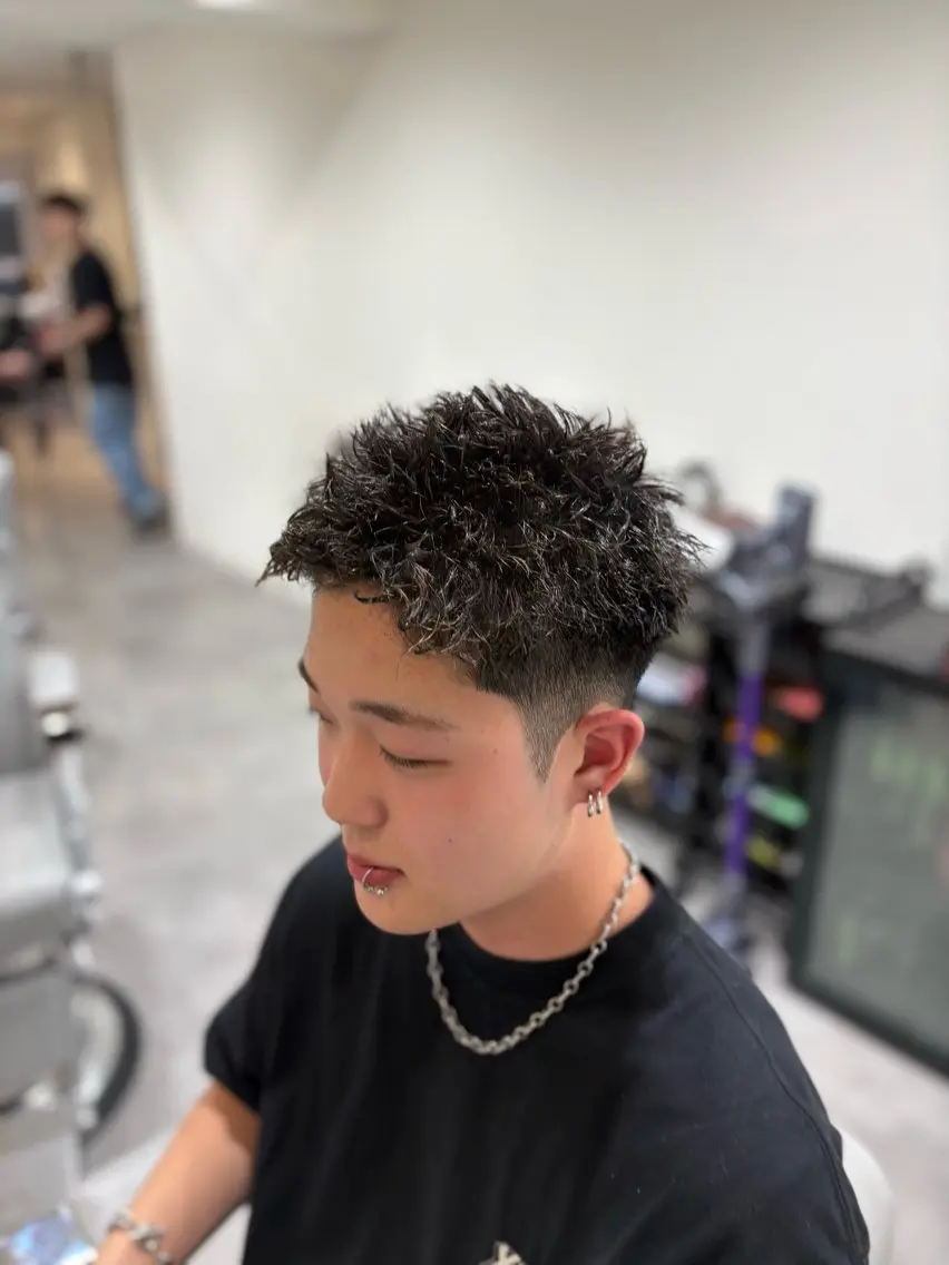 ショート メンズ スパイキーショート ショートヘア カット 深澤 知樹のヘアスタイル