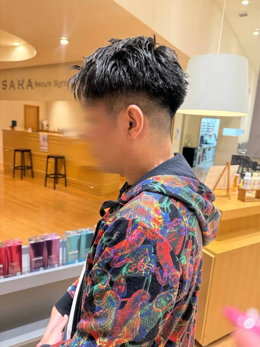 メンズ マッシュ 刈り上げ 中島 紗來のヘアスタイル