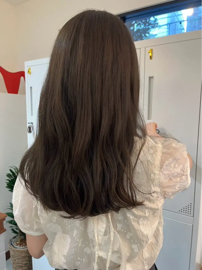セミロング カラー ベージュカラー ブリーチ 透明感カラー ダブルカラー ブリーチなしカラー 🪼AYUKA🪼 モデルさん大募集‼️のヘアスタイル