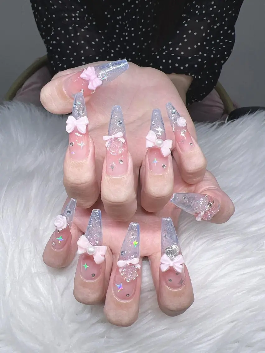 ネイル Lee Nailsのネイルデザイン
