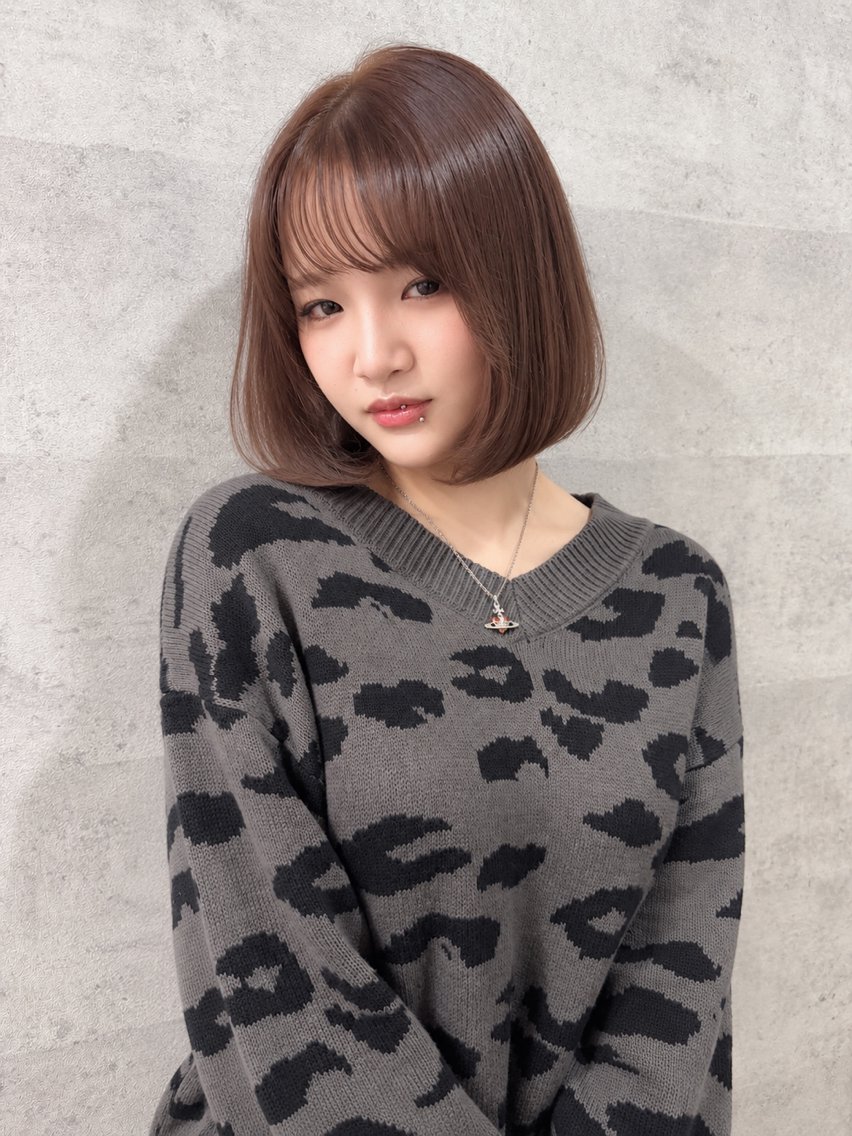 ミディアム カラー ベージュカラー ブラウンカラー ブラウンベージュ ボブ カット ヘアカラー Grow by NYNY 打越裕樹のヘアスタイル