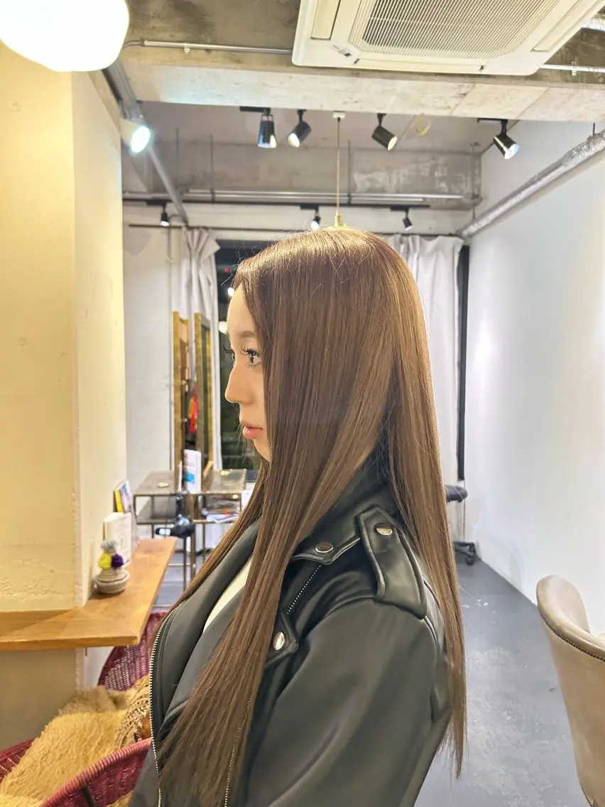 ロング カラー はな SPURのヘアスタイル