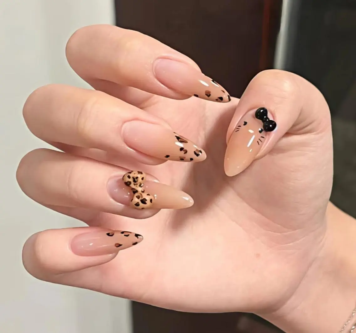 ネイル ハンドネイル 🎀 Ayaka_nailのネイルデザイン