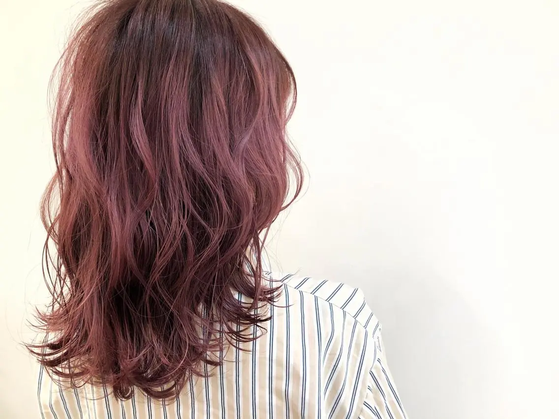 ミディアム ハイトーンブリーチ 土坂 由志【京都】のヘアスタイル