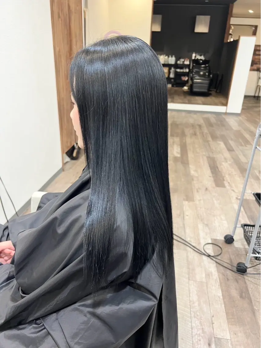 ロング カラー カワナ カエデのヘアスタイル