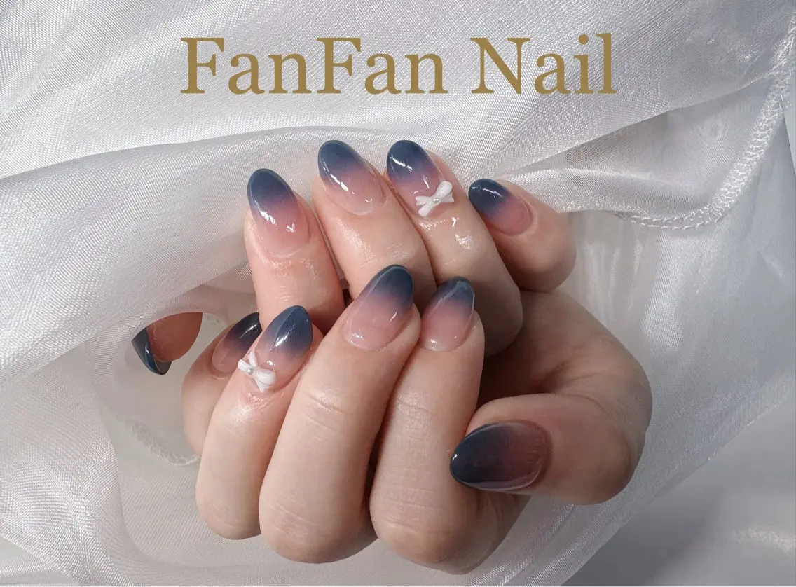 ネイル アートネイル オーロラネイル ガーリー キラキラネイル 韓国ネイル Mio NailsalonUのネイルデザイン