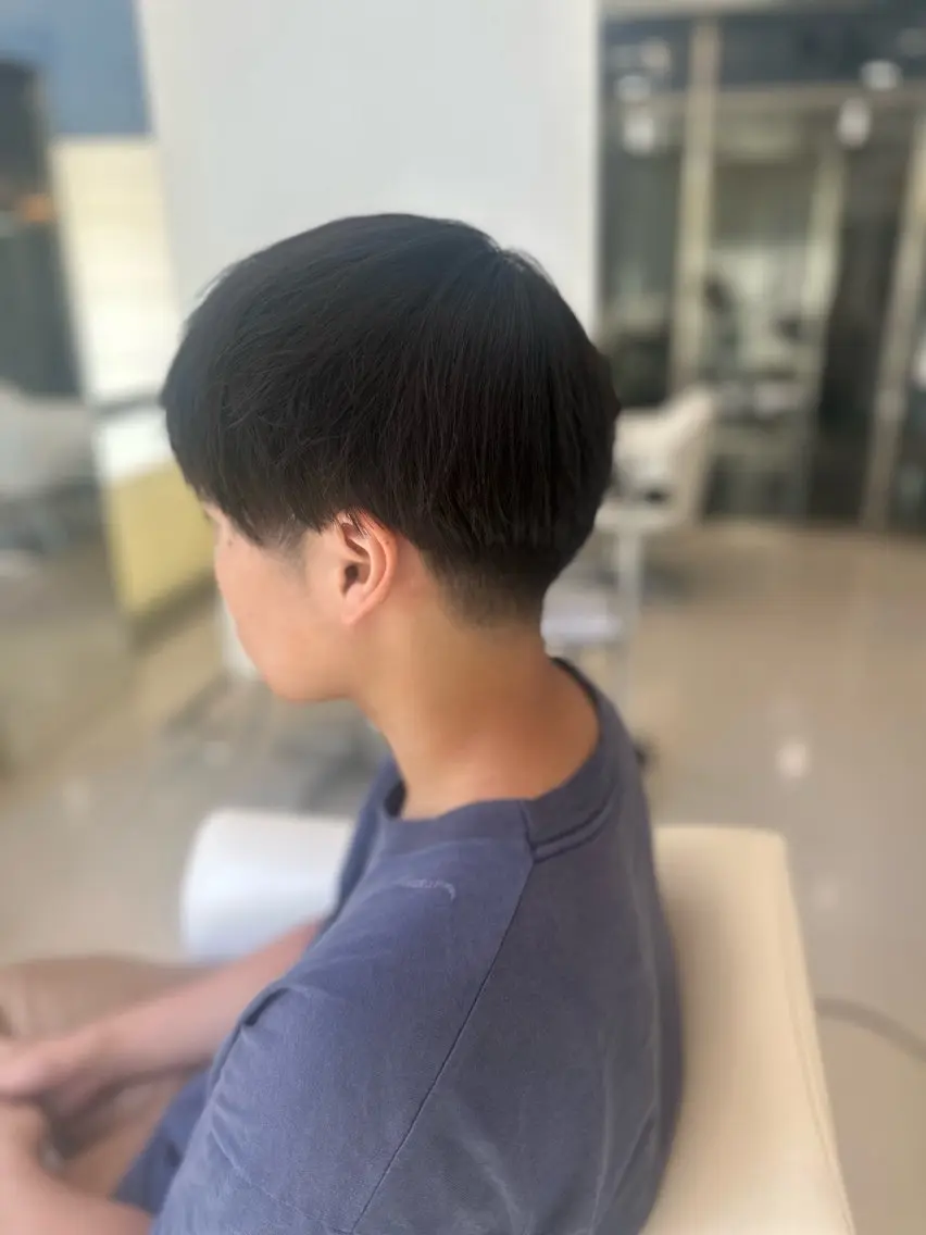 メンズ 刈り上げ 岡田 妃由のヘアスタイル