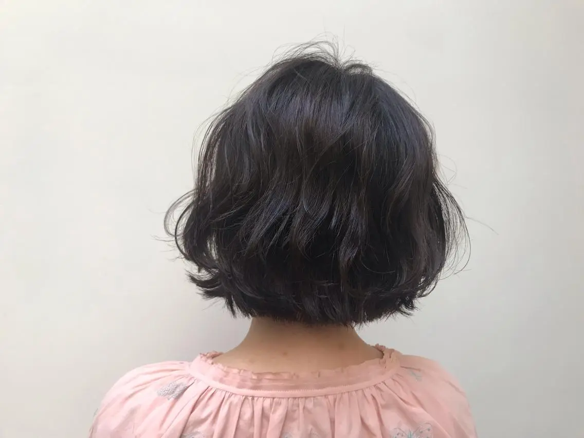 ショート カラー ヘアアレンジ ボブ 土屋 紗也果のヘアスタイル