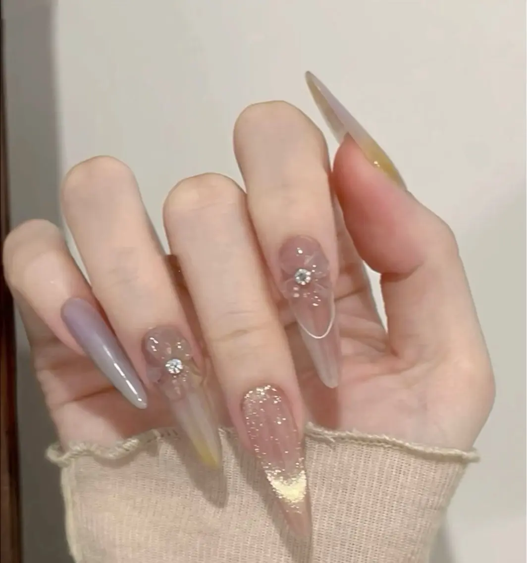 ネイル チークネイル 長さ出し フレンチネイル ガーリー 韓国ネイル sun nail池袋 モデル募集のネイルデザイン
