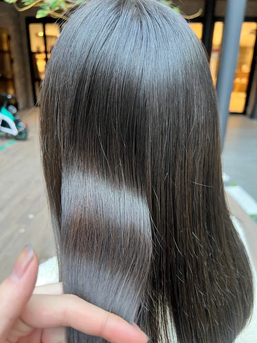 カラー 出仙 拓巳のヘアスタイル