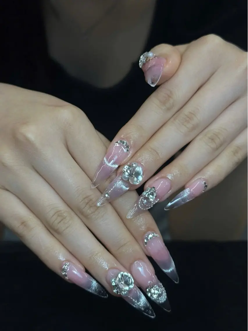 ネイル アートネイル フレンチネイル ジェルネイル 韓国ネイル マグネットネイル HAPPI NAIL 大国町のネイルデザイン