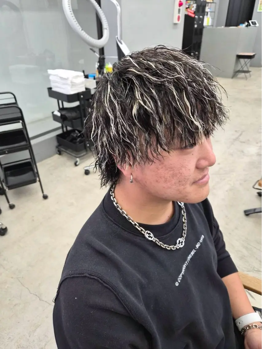 ミディアム カラー パーマ メンズ専門サロン wokeのヘアスタイル