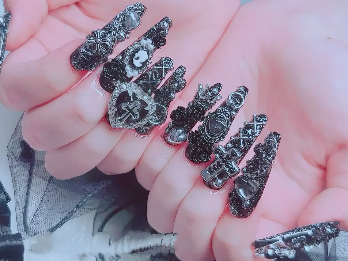 ネイル チークネイル フレンチネイル ラメ(グリッター) マグネットネイル ニュアンスネイル ハンドネイル Rin Nail 新大久保店のネイルデザイン