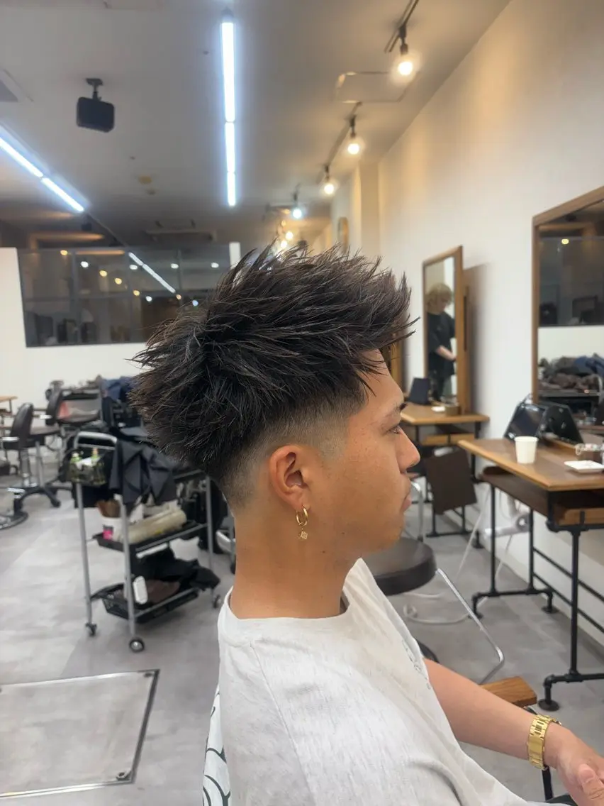 ショート メンズ モヒカン カット 大石 煌湧のヘアスタイル
