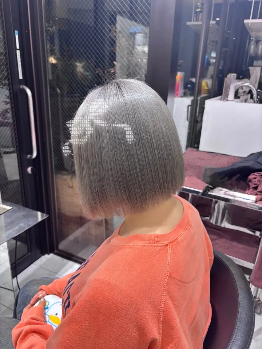 ミディアム アイスグレージュ ボブ ヘアカラー 艶カラー💞 amiのヘアスタイル
