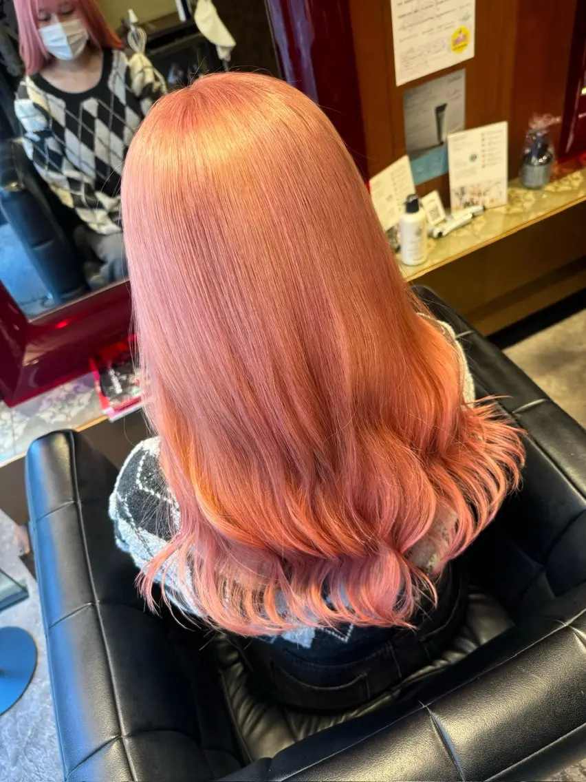 ロング 藤井 麗桜のヘアスタイル