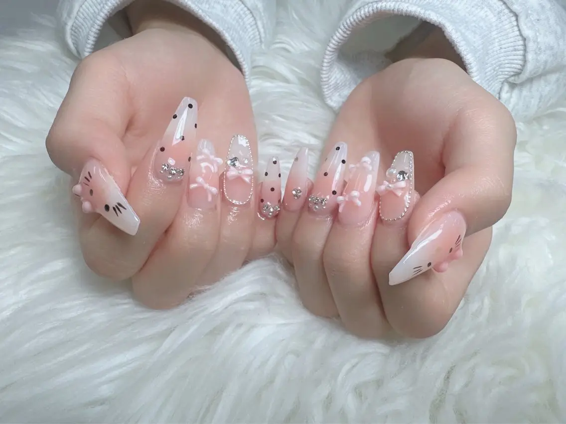 ネイル フレンチネイル 韓国ネイル 水色 マグネットネイル ニュアンスネイル ハンドネイル Hana Rose Nailのネイルデザイン