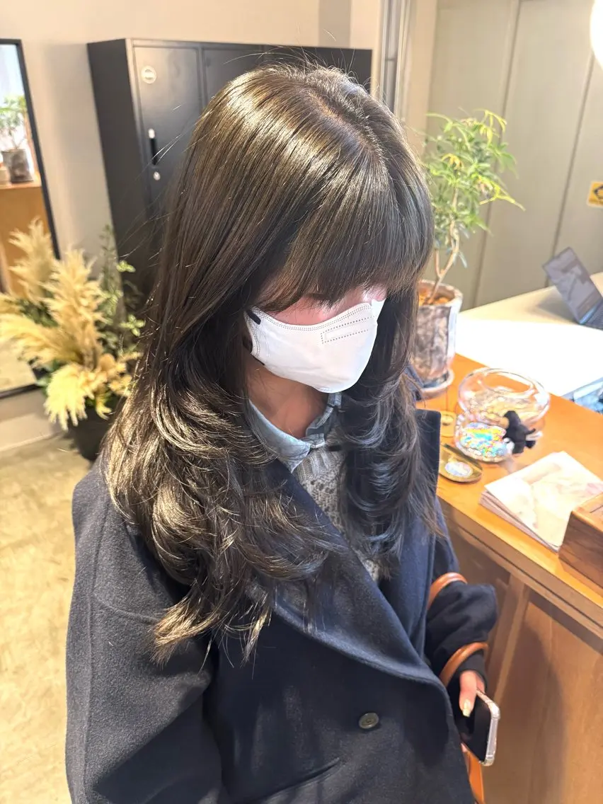 ロング ハイレイヤー レイヤーカット カイリ 【POOL】のヘアスタイル